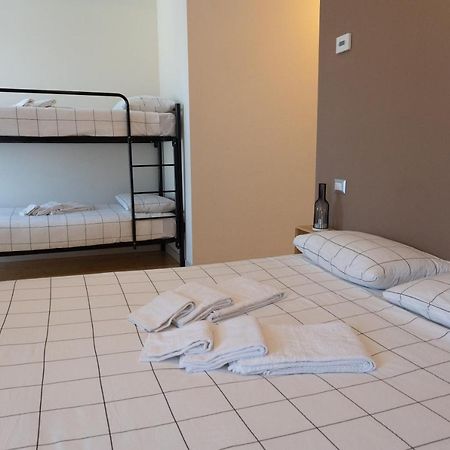 La Stazione Bed and Breakfast Trontano Exteriör bild