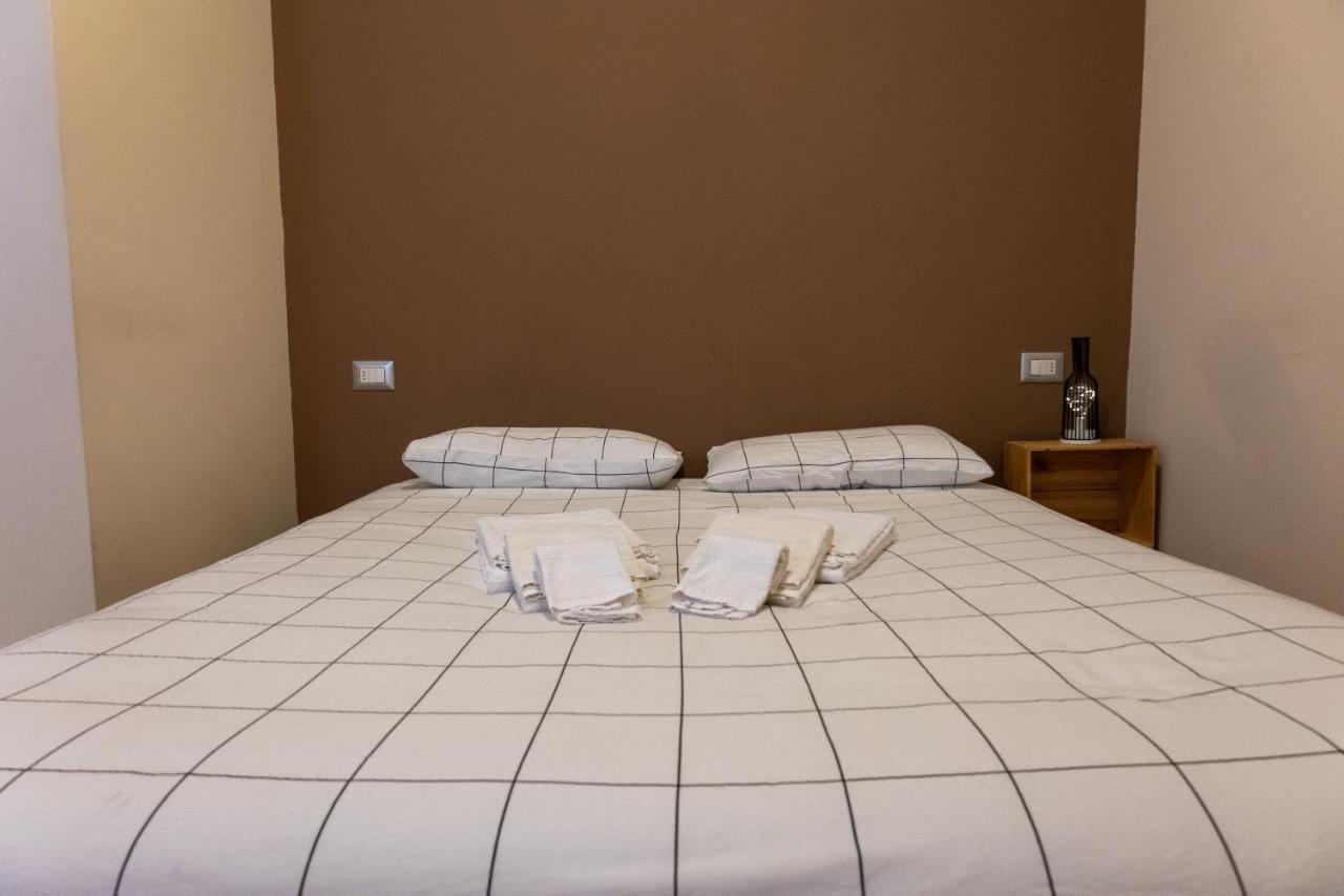 La Stazione Bed and Breakfast Trontano Exteriör bild